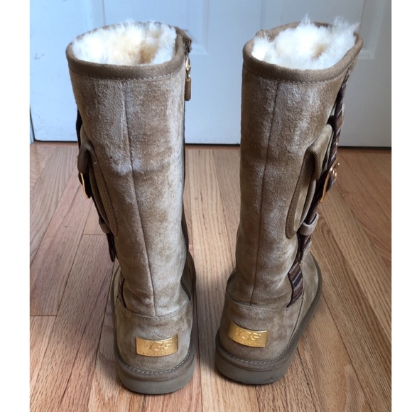 Ugg boots - Picture 3 of 4